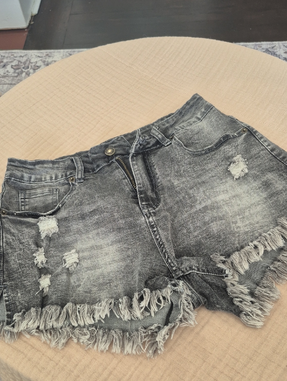 Frayed Hem Washed Black Denim Shorts for Women